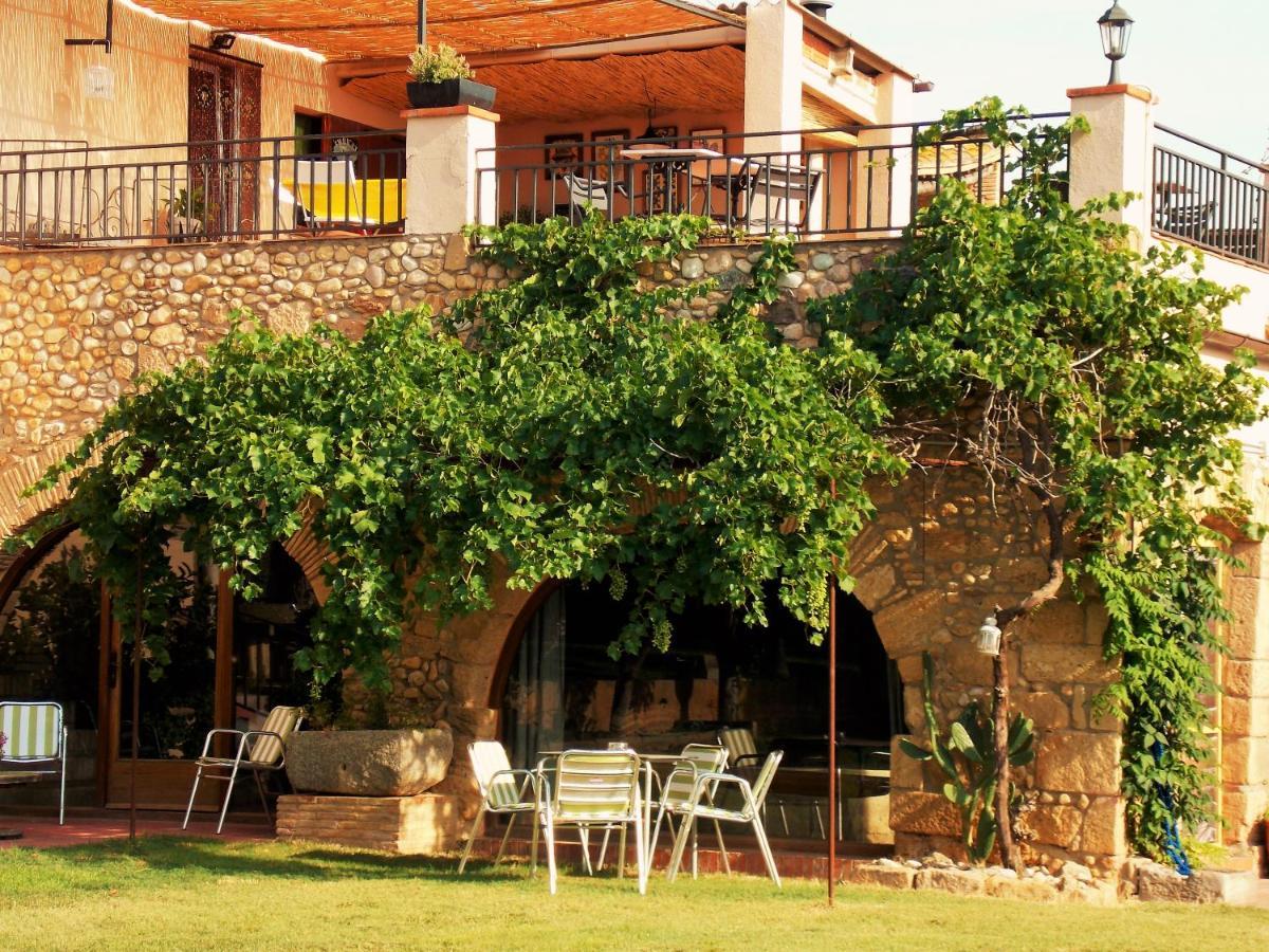 La Masia Costa Brava -Adults Only Garrigás Eksteriør billede